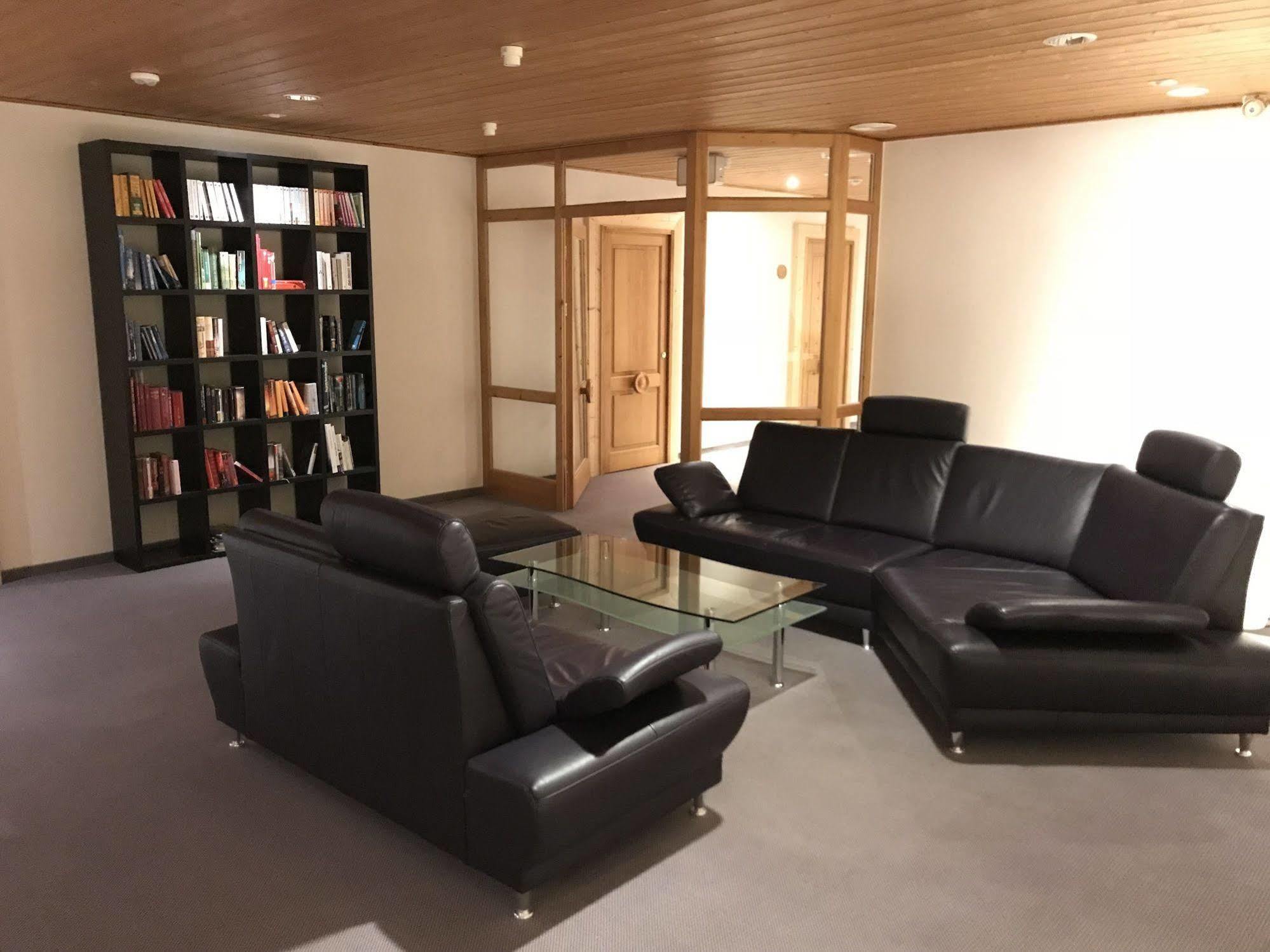 Consulat Des Weins Sankt Martin Exterior foto