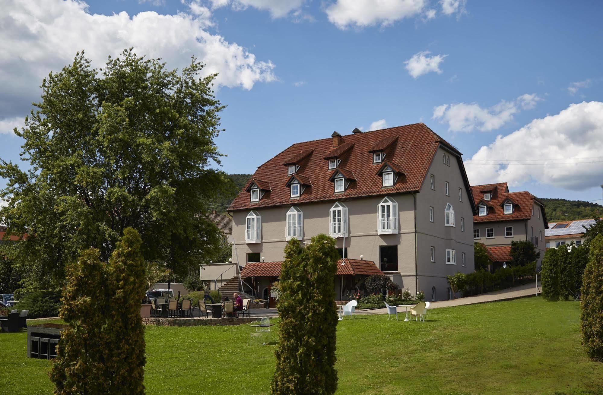 Consulat Des Weins Sankt Martin Exterior foto